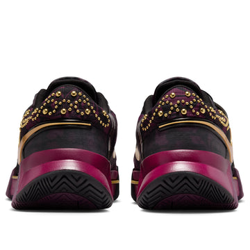 NIKE ZOOM GP CHALLENGE 1 HC PREMIUM NAOMI OSAKA BORDEAUX WOMENS — Stock