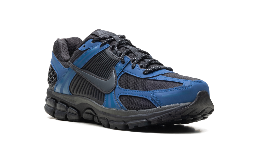 NIKE ZOOM VOMERO 5 BLACK COURT BLUE