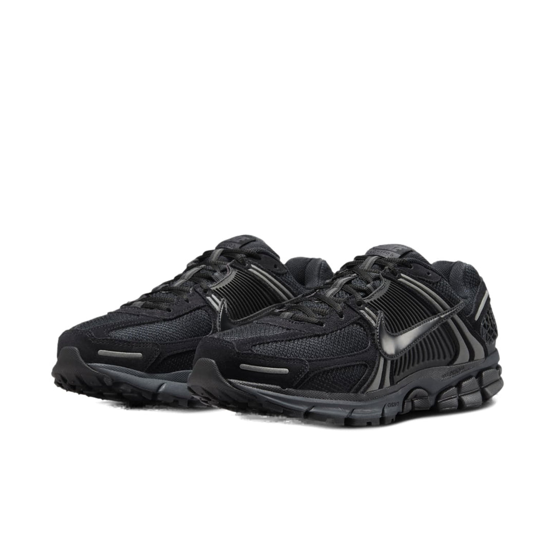 NIKE ZOOM VOMERO 5 BLACK METALLIC DARK GREY
