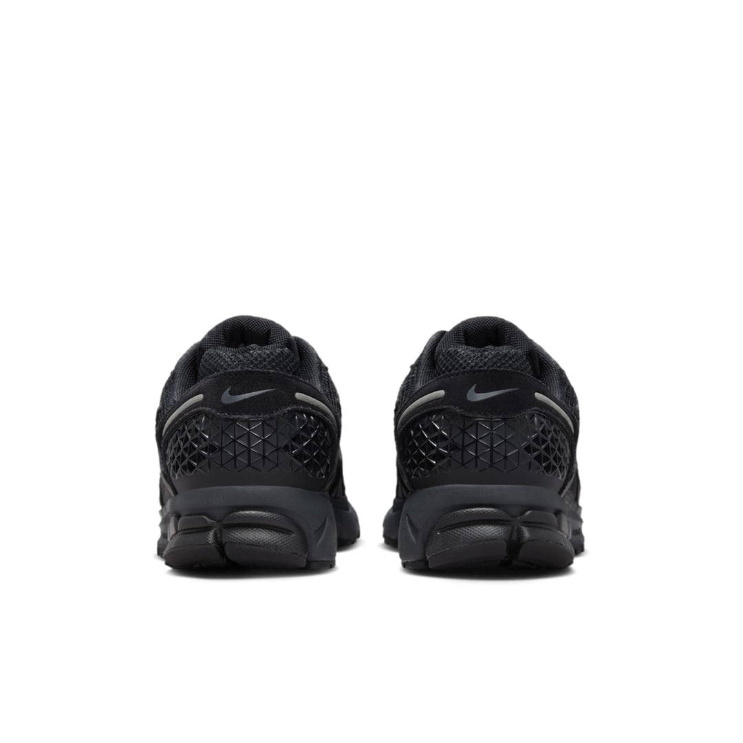 NIKE ZOOM VOMERO 5 BLACK METALLIC DARK GREY
