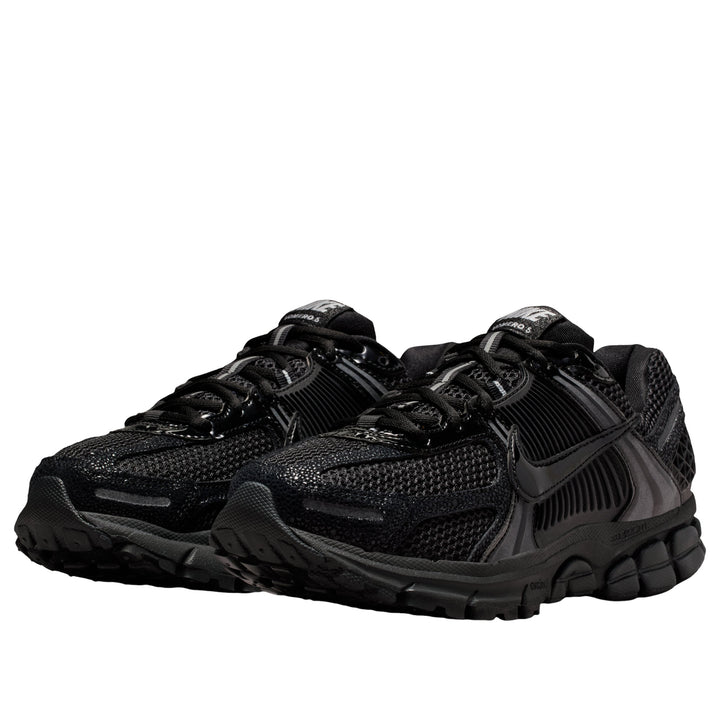 NIKE ZOOM VOMERO 5 BLACK PATENT (WOMEN&