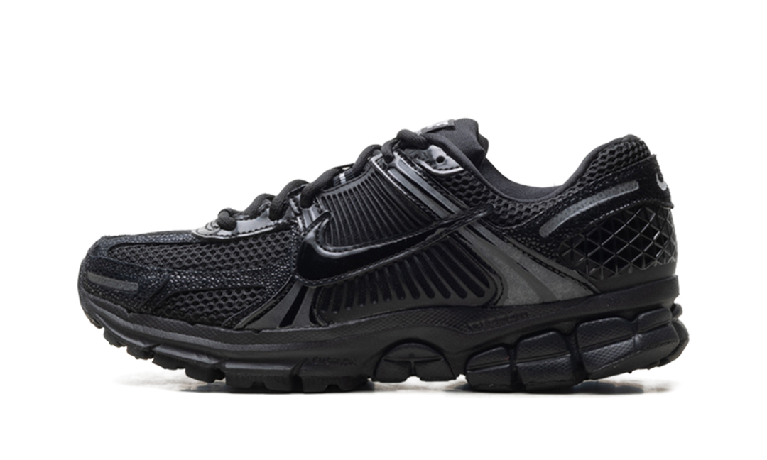 NIKE ZOOM VOMERO 5 BLACK PATENT (WOMEN&