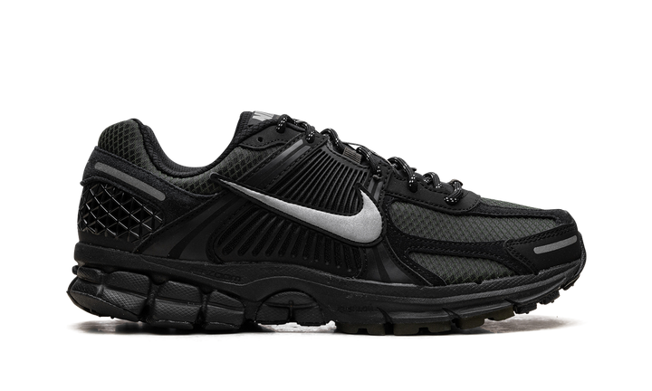 NIKE ZOOM VOMERO 5 BLACK SEQUOIA