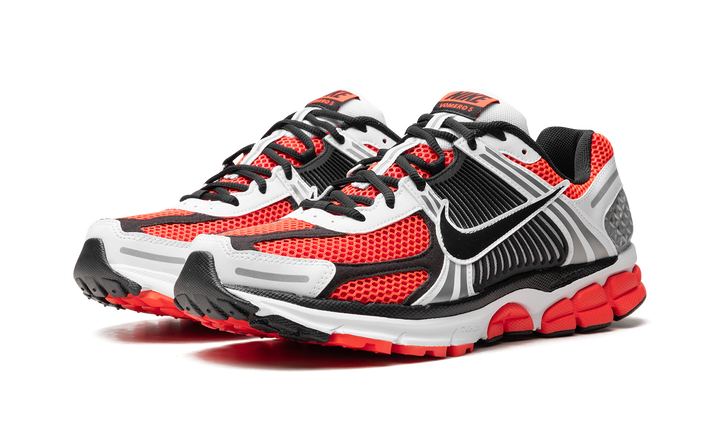 NIKE ZOOM VOMERO 5 BRIGHT CRIMSON