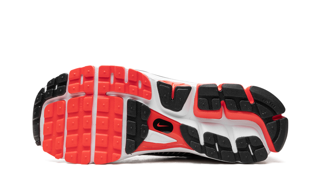 NIKE ZOOM VOMERO 5 BRIGHT CRIMSON