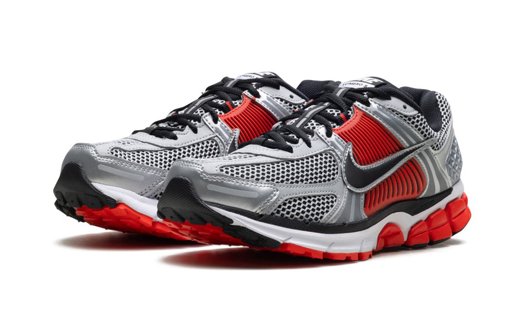 NIKE ZOOM VOMERO 5 BRIGHT CRIMSON METALLIC SILVER