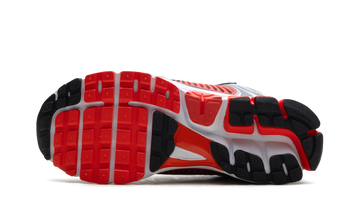 NIKE ZOOM VOMERO 5 BRIGHT CRIMSON METALLIC SILVER — Stock