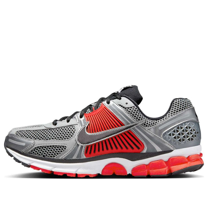 NIKE ZOOM VOMERO 5 BRIGHT CRIMSON METALLIC SILVER