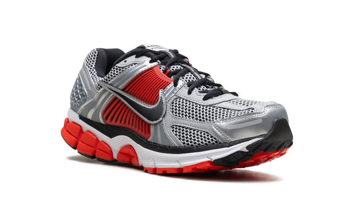 NIKE ZOOM VOMERO 5 BRIGHT CRIMSON METALLIC SILVER