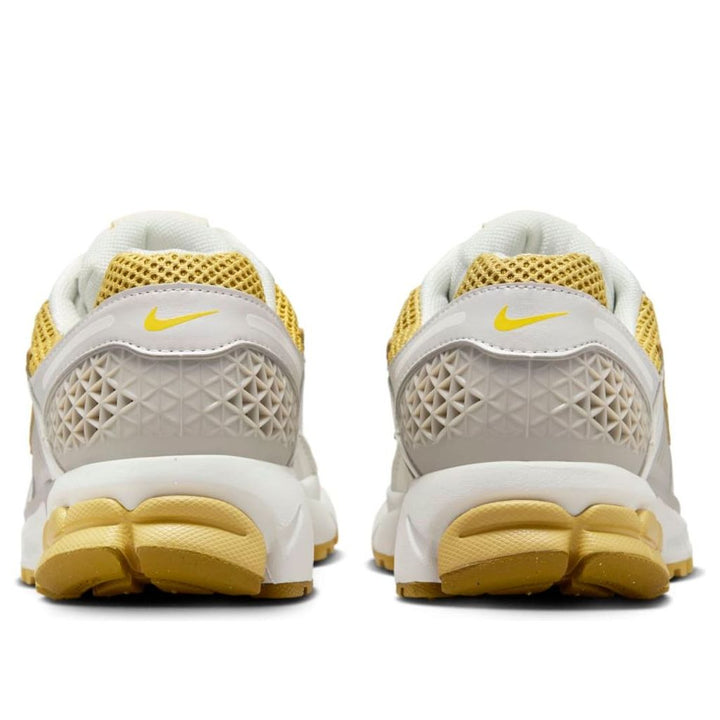 NIKE ZOOM VOMERO 5 BRONZINE WOMENS