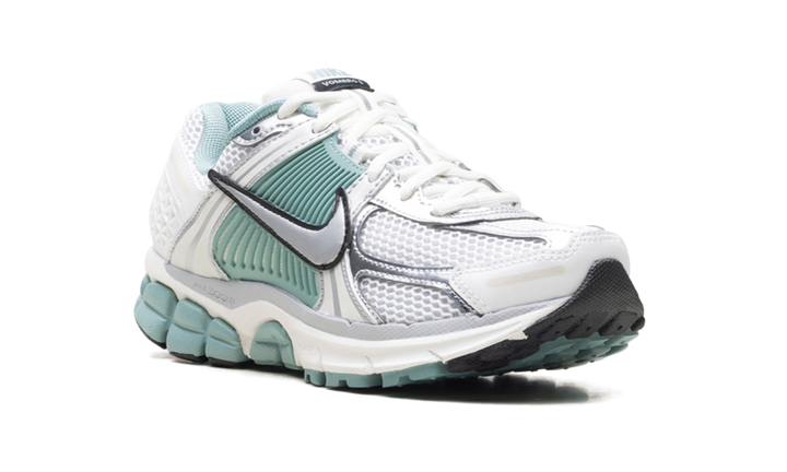 NIKE ZOOM VOMERO 5 CANNON WOMENS
