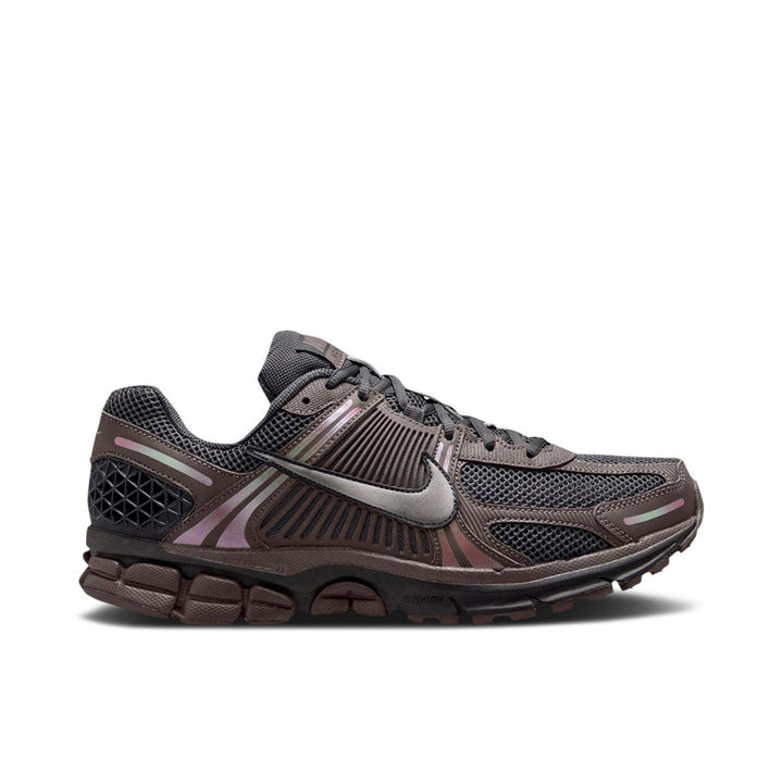 NIKE ZOOM VOMERO 5 CAVE STONE — Stock 