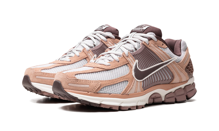 NIKE ZOOM VOMERO 5 DUSTED CLAY