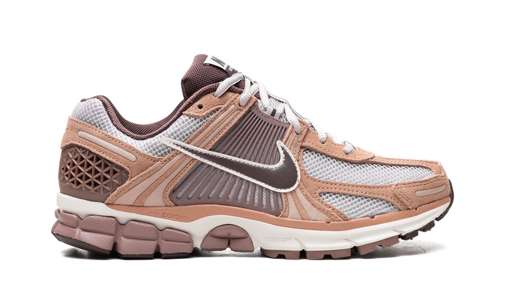 NIKE ZOOM VOMERO 5 DUSTED CLAY