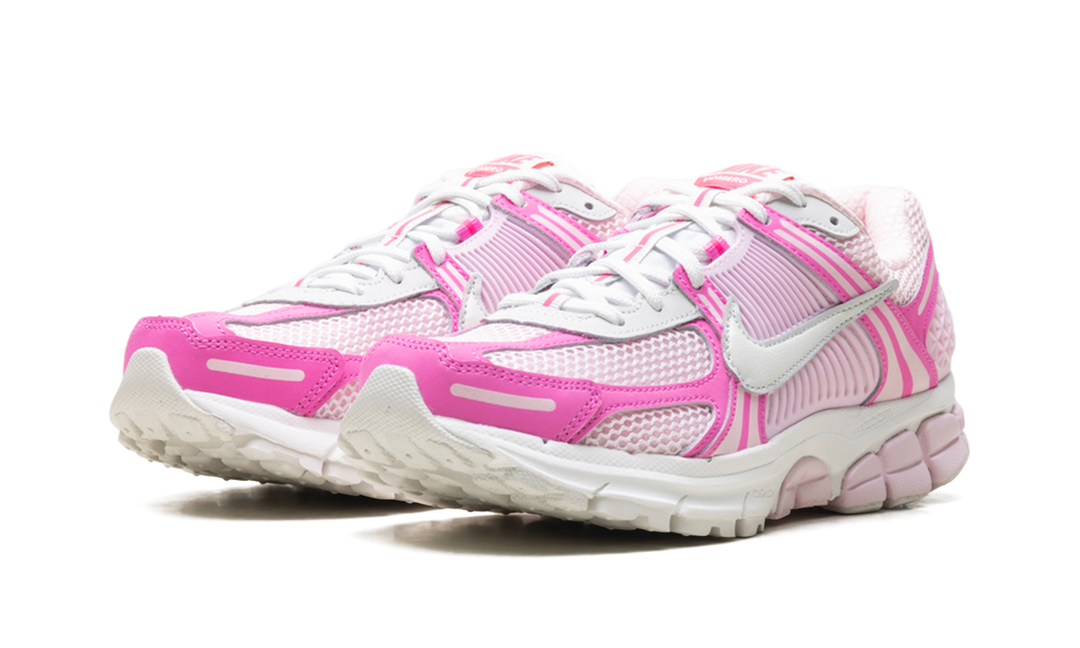 NIKE ZOOM VOMERO 5 HYPER PINK WOMENS