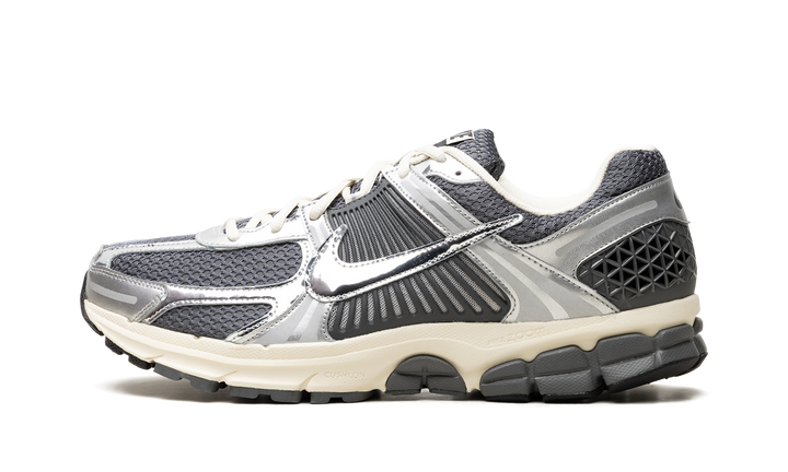 NIKE ZOOM VOMERO 5 IRON GREY CHROME