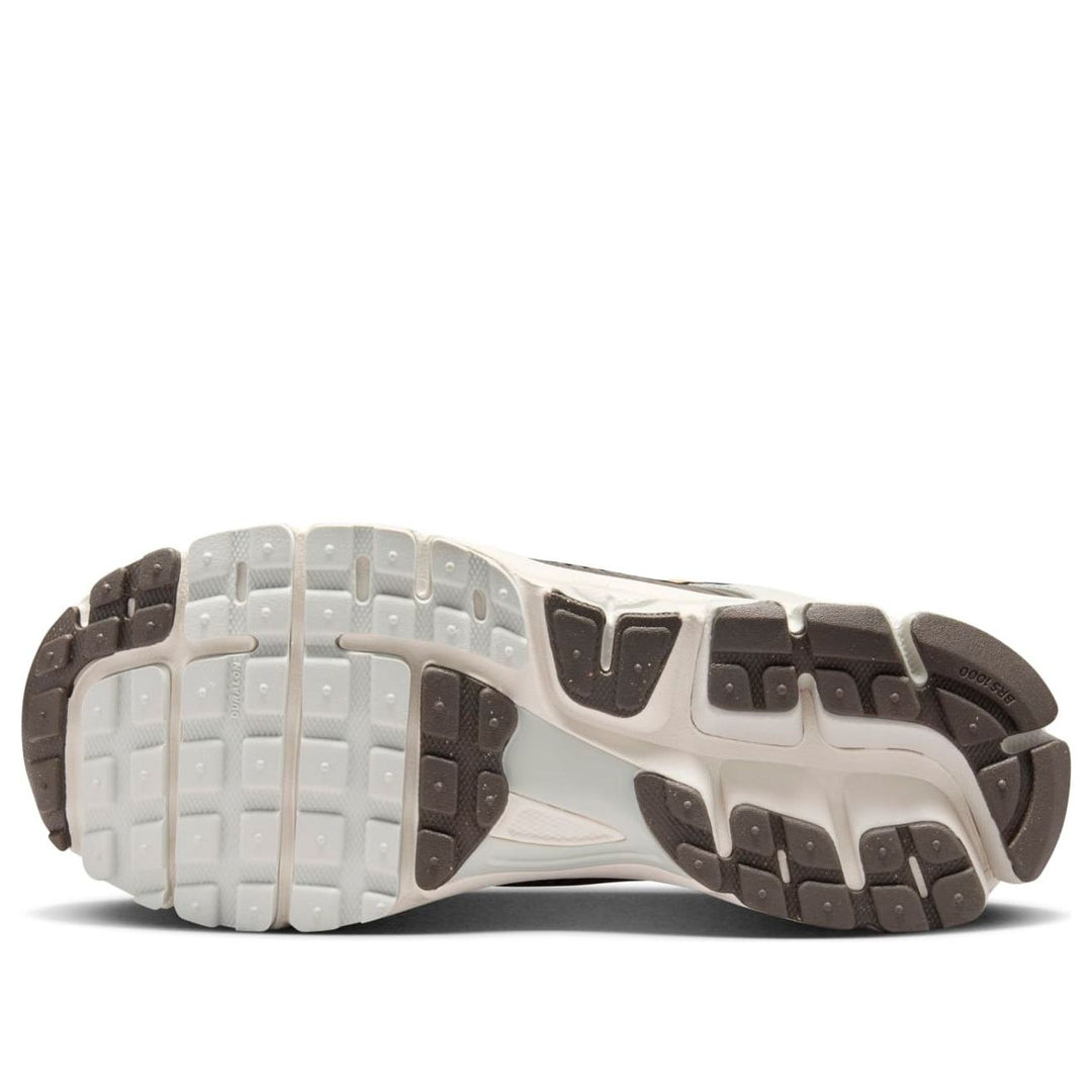 NIKE ZOOM VOMERO 5 LIGHT BONE IRONSTONE (WOMEN&