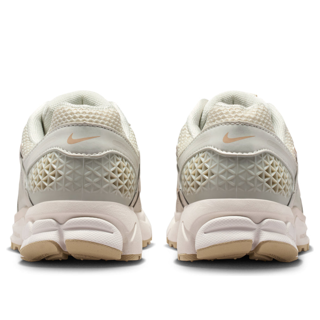 NIKE ZOOM VOMERO 5 LIGHT BONE PHANTOM WOMENS