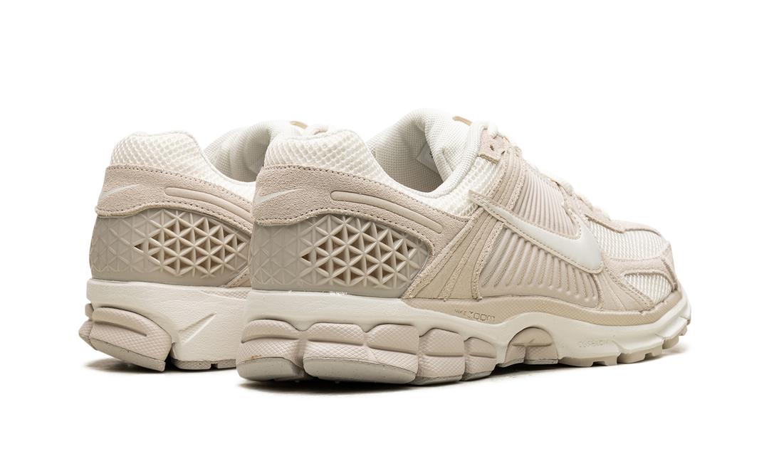 NIKE ZOOM VOMERO 5 LIGHT OREWOOD BROWN