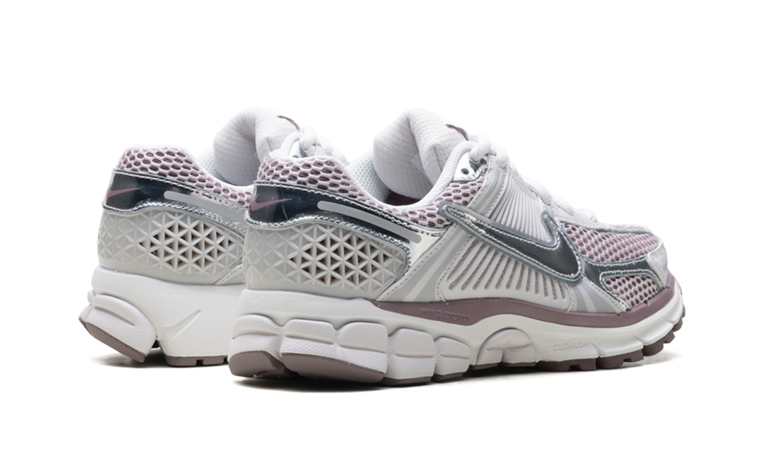 NIKE ZOOM VOMERO 5 METALLIC SILVER PLATINUM VIOLET (WOMEN&