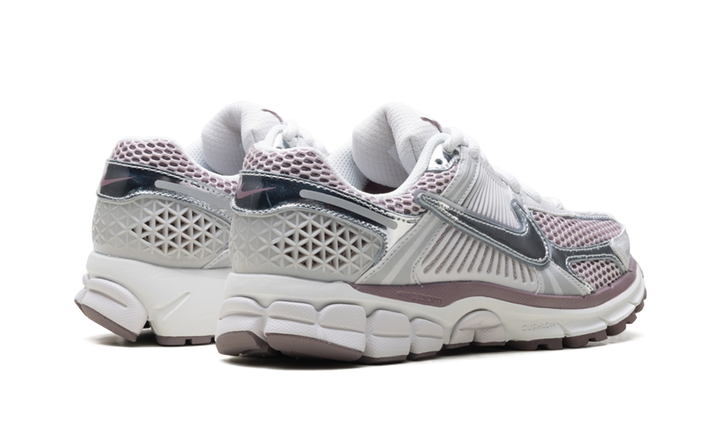 NIKE ZOOM VOMERO 5 METALLIC SILVER PLATINUM VIOLET (WOMEN&