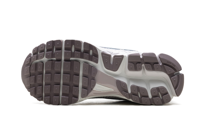 NIKE ZOOM VOMERO 5 METALLIC SILVER PLATINUM VIOLET (WOMEN&
