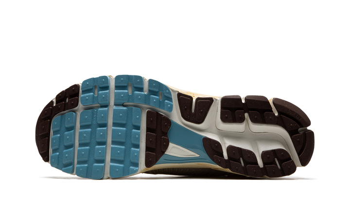 NIKE ZOOM VOMERO 5 OATMEAL — Stock 