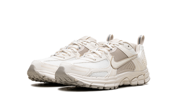 NIKE ZOOM VOMERO 5 PALE IVORY GS — Stock