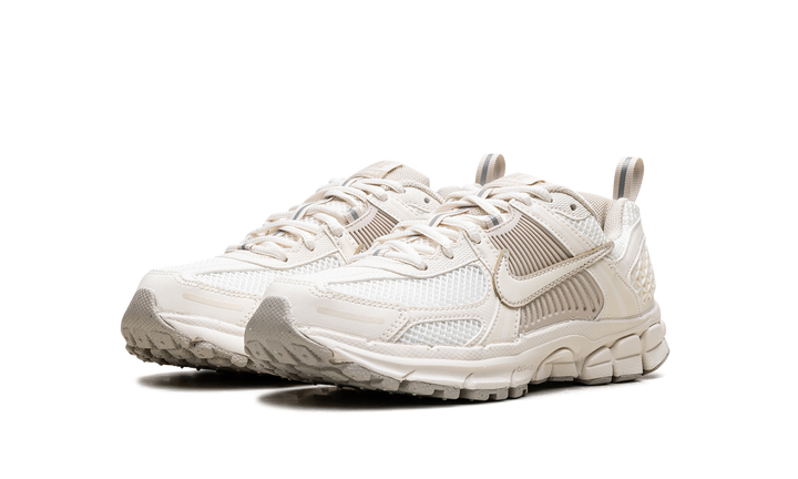 NIKE ZOOM VOMERO 5 PALE IVORY GS