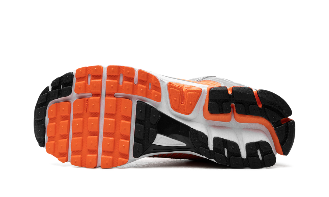 NIKE ZOOM VOMERO 5 PLATINUM TINT SAFETY ORANGE