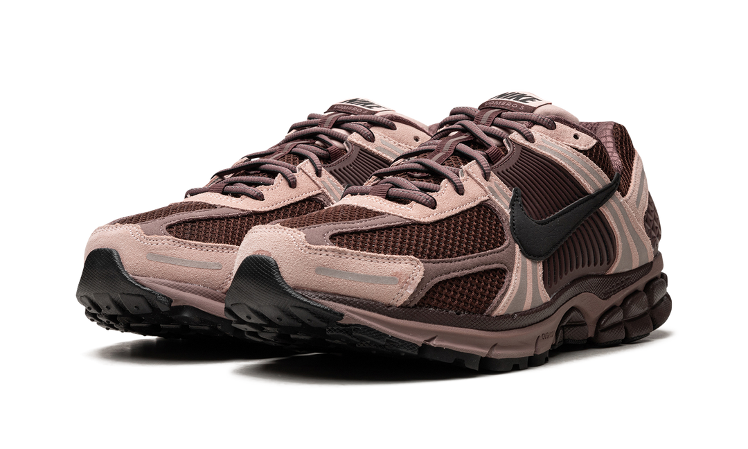 NIKE ZOOM VOMERO 5 PLUM ECLIPSE (WOMEN&