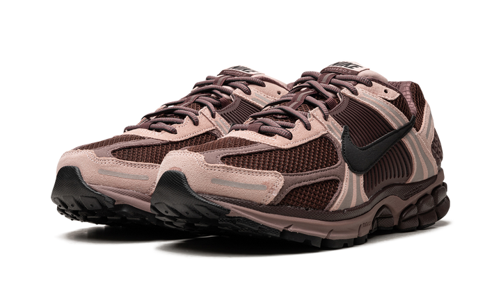 NIKE ZOOM VOMERO 5 PLUM ECLIPSE (WOMEN&