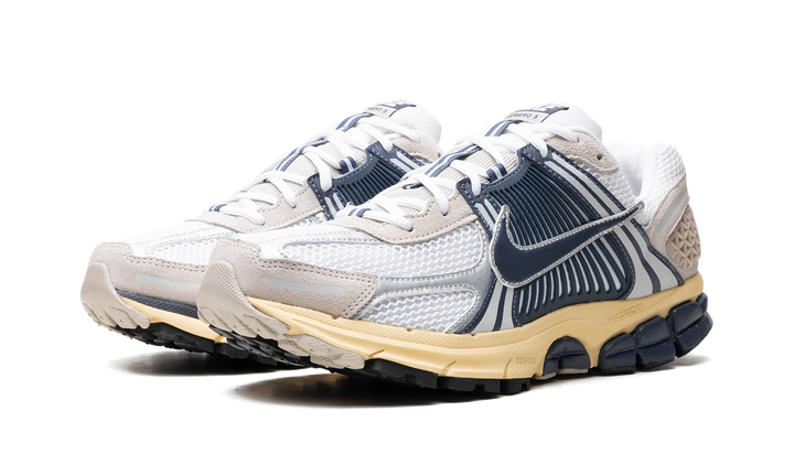 NIKE ZOOM VOMERO 5 THUNDER BLUE CREAM