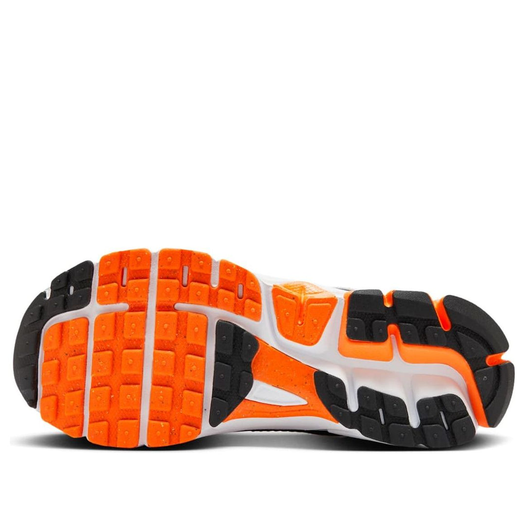 NIKE ZOOM VOMERO 5 TOTAL ORANGE GS