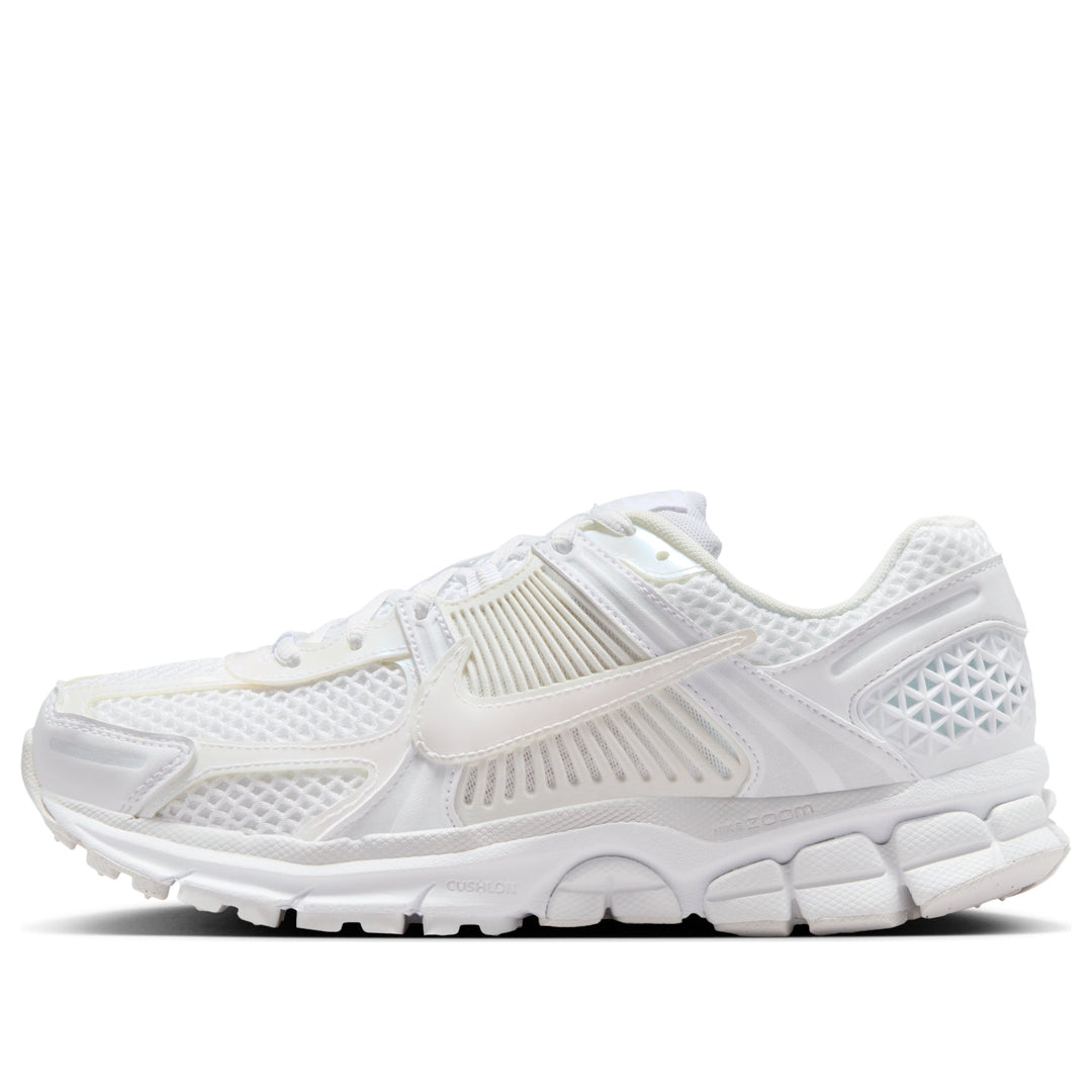 NIKE ZOOM VOMERO 5 TRIPLE WHITE (WOMEN&