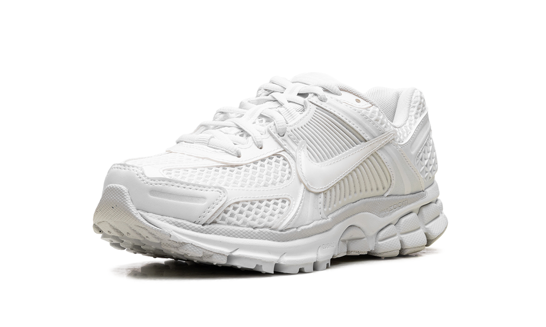 NIKE ZOOM VOMERO 5 TRIPLE WHITE (WOMEN&