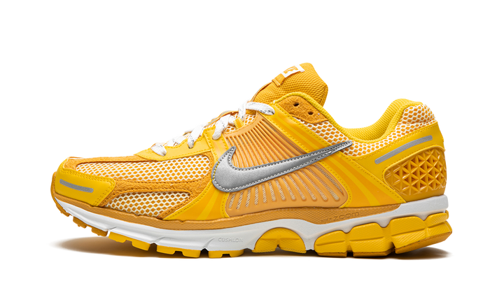 NIKE ZOOM VOMERO 5 YELLOW OCHRE — Stock 
