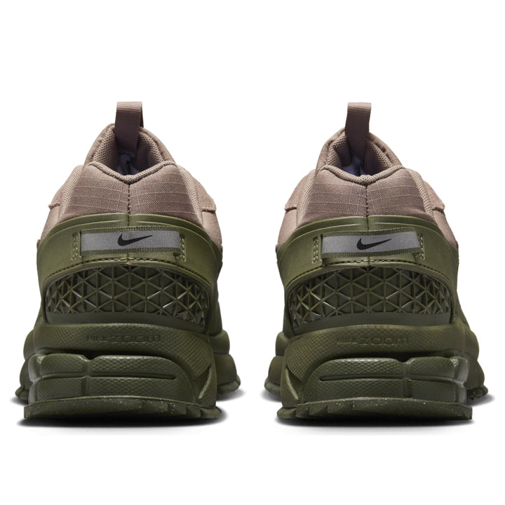 NIKE ZOOM VOMERO ROAM MINK BROWN MEDIUM OLIVE — Stock 