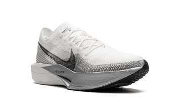 NIKE ZOOMX VAPORFLY 3 WHITE PARTICLE GREY — Stock