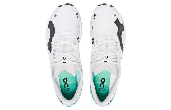 ON CLOUDBOOM ECHO 3 UNDYED WHITE MINT