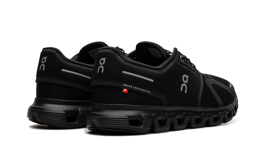 ON RUNNING CLOUD 6 ALL BLACK