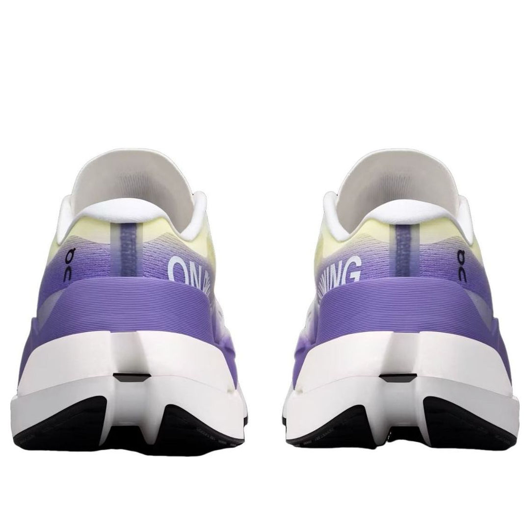ON RUNNING CLOUDBOOM MAX WHITE JUNIPER WOMENS