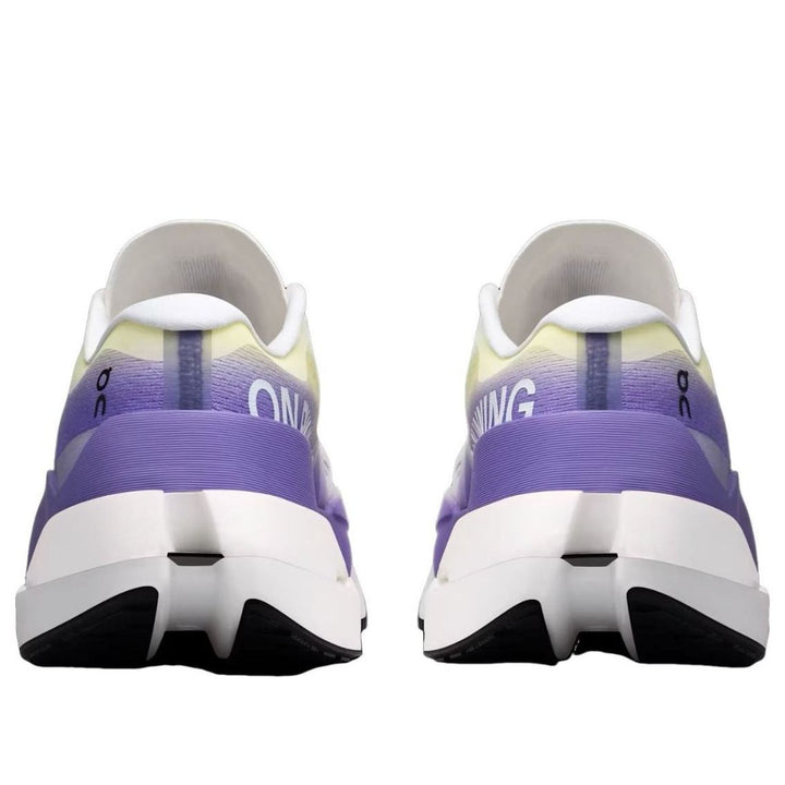 ON RUNNING CLOUDBOOM MAX WHITE JUNIPER WOMENS