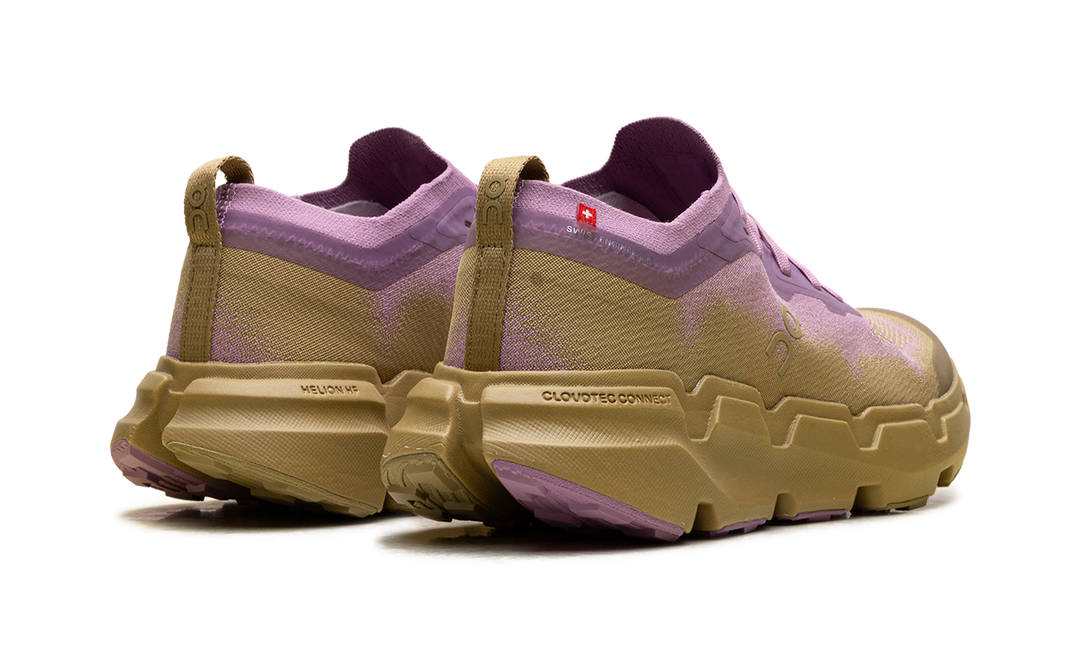 ON RUNNING CLOUDSOMA SAKURA SAFARI WOMENS