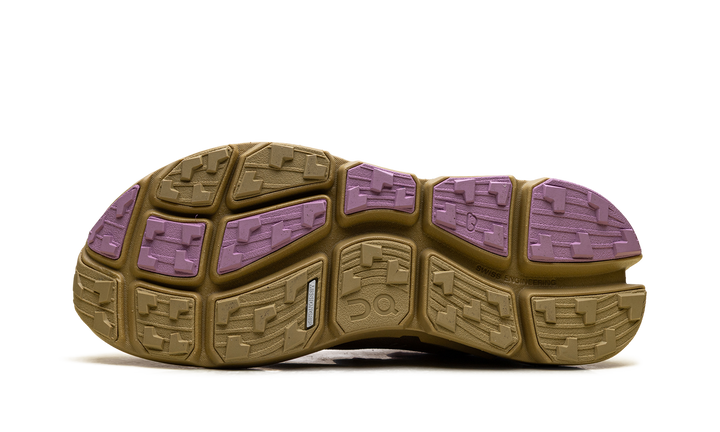 ON RUNNING CLOUDSOMA SAKURA SAFARI WOMENS