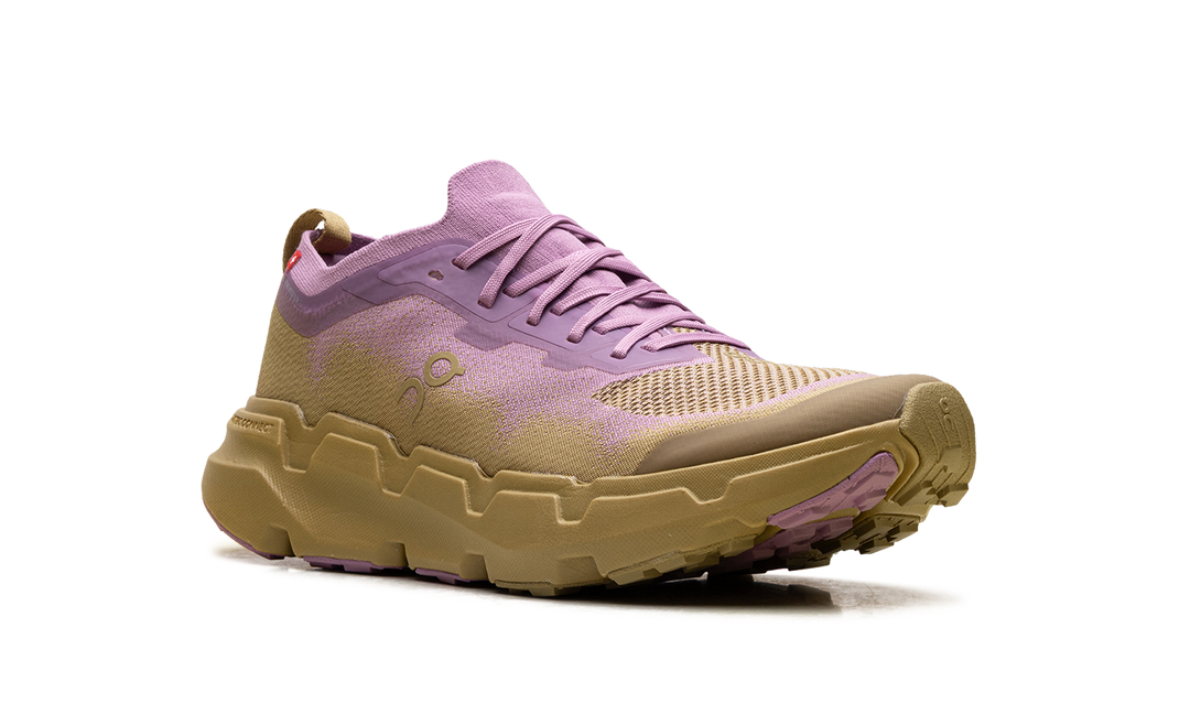 ON RUNNING CLOUDSOMA SAKURA SAFARI WOMENS