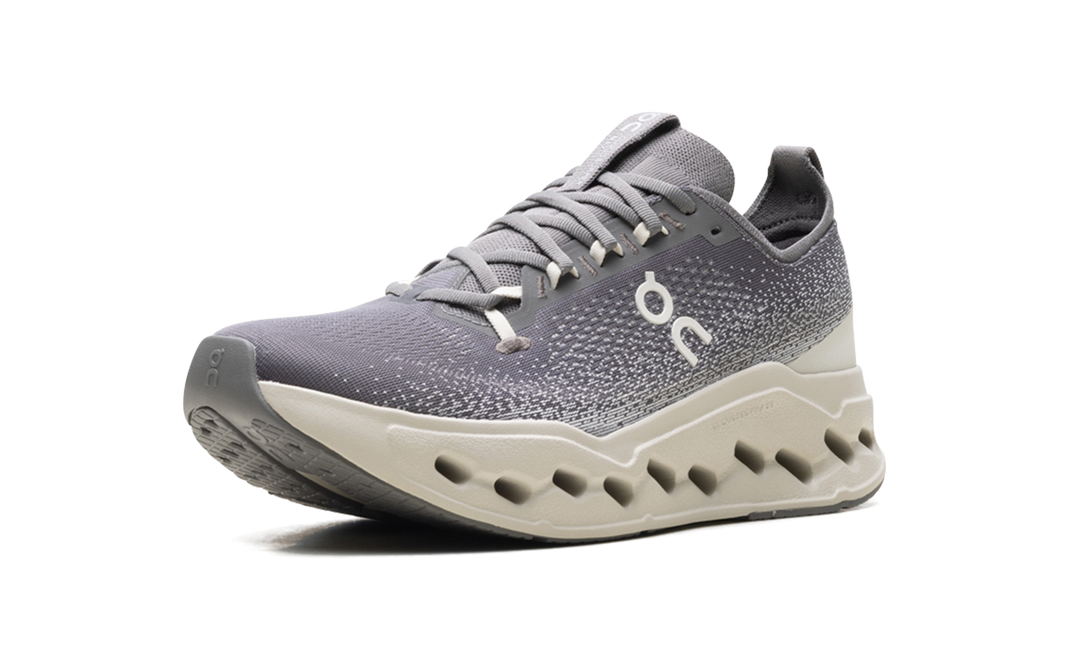 ON RUNNING CLOUDSURFER MAX ASPHALT ICE