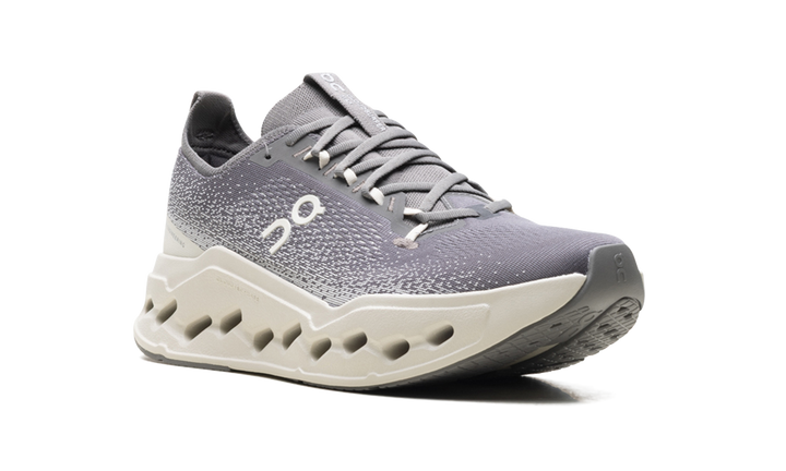 ON RUNNING CLOUDSURFER MAX ASPHALT ICE