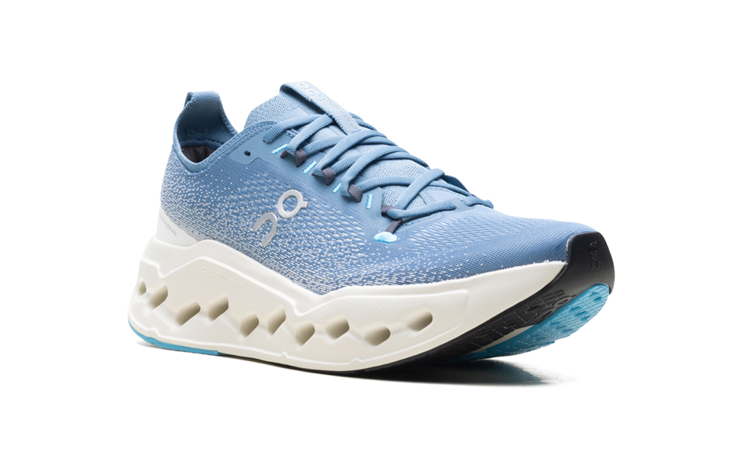 ON RUNNING CLOUDSURFER MAX DUST IVORY