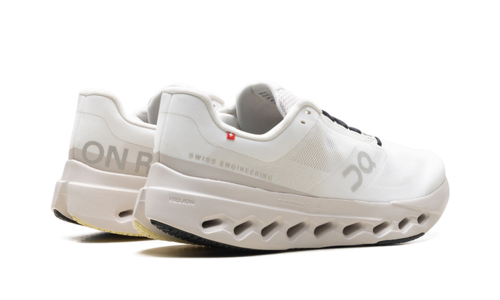 ON RUNNING CLOUDSURFER NEXT IVORY SILVER